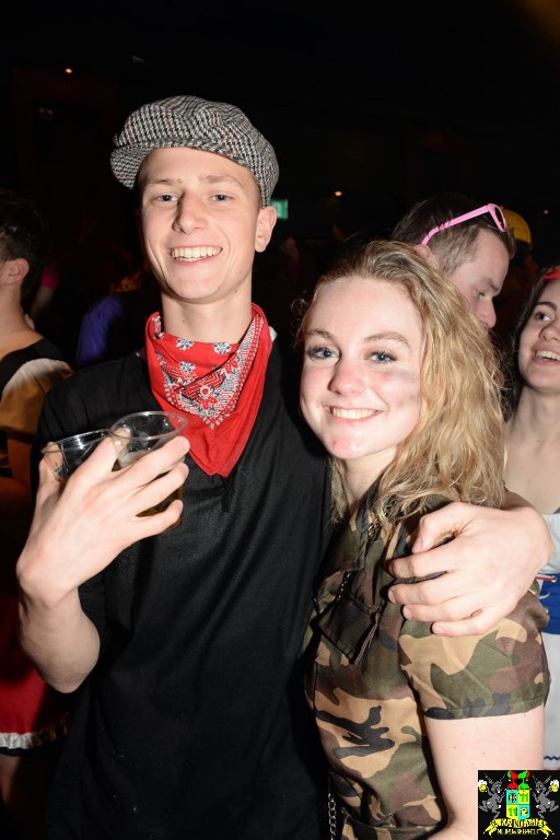 ../Images/Carnavals maandagavond in VdG 328.jpg